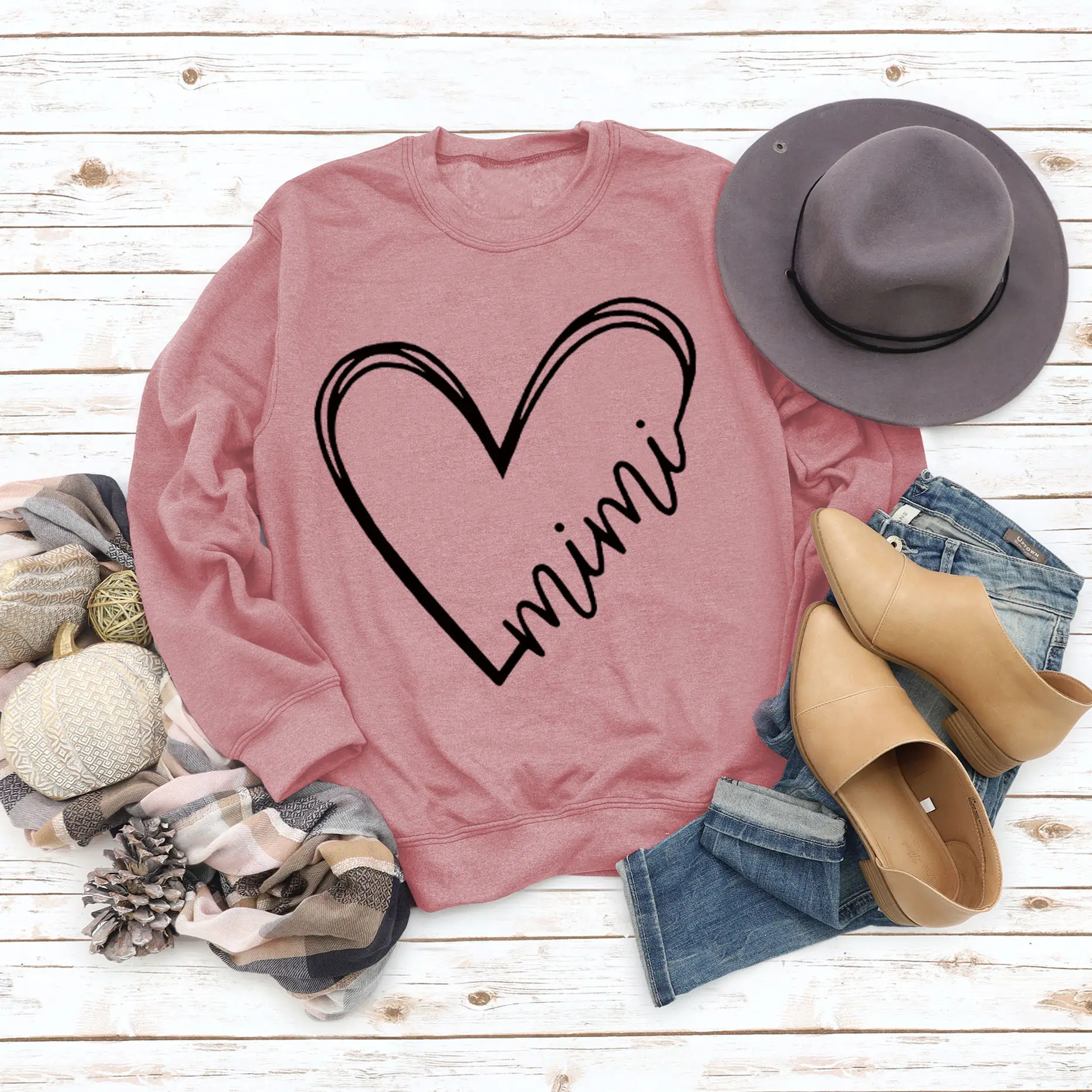 Women's Green Heart Print Long Sleeve Sweatshirt - Image 8