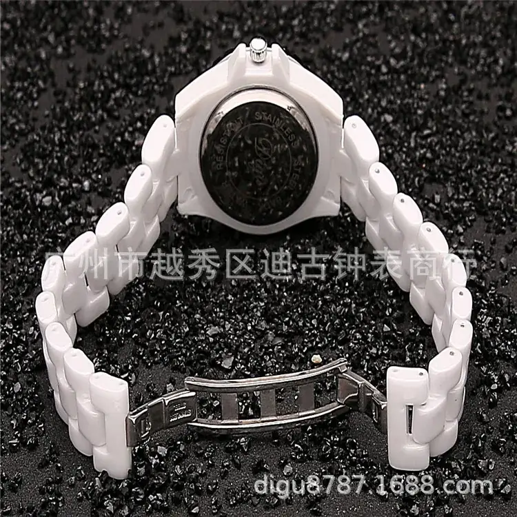 Women's White Ceramic Quartz Watch with Elegant Bracelet - Image 4