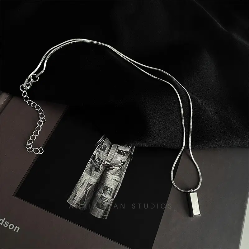 Small silver brick [50+5cm] all titanium steel