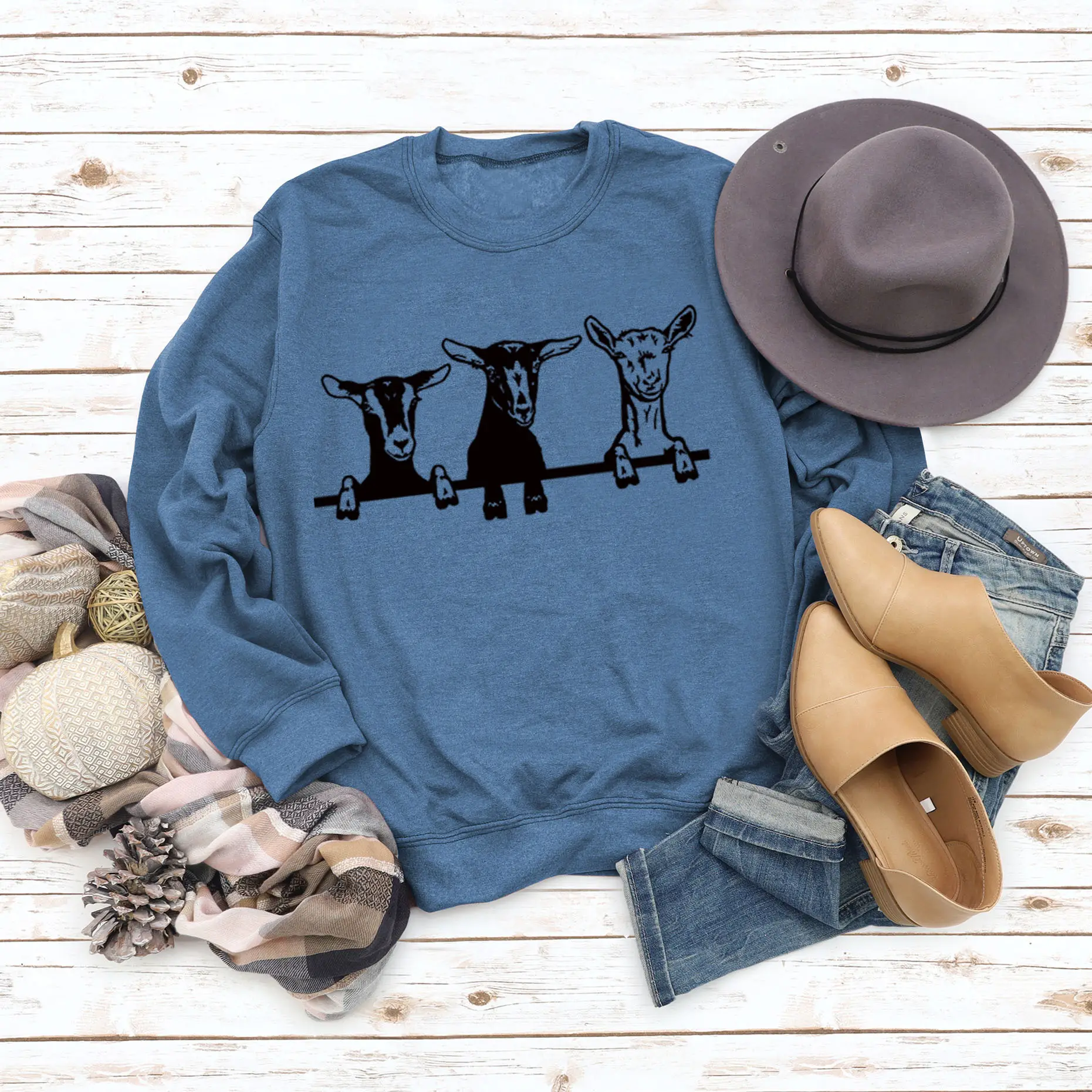 Women's Printed Alpaca Sweatshirt Black Round Neck