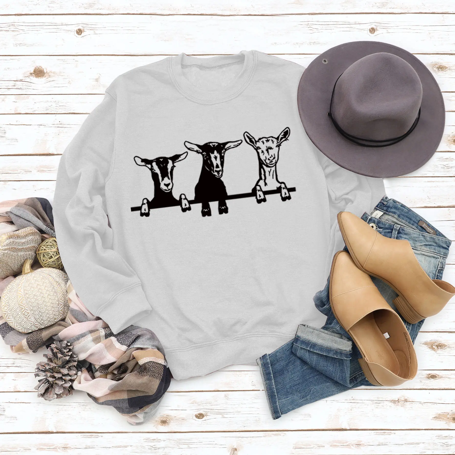 Women's Printed Alpaca Sweatshirt Black Round Neck