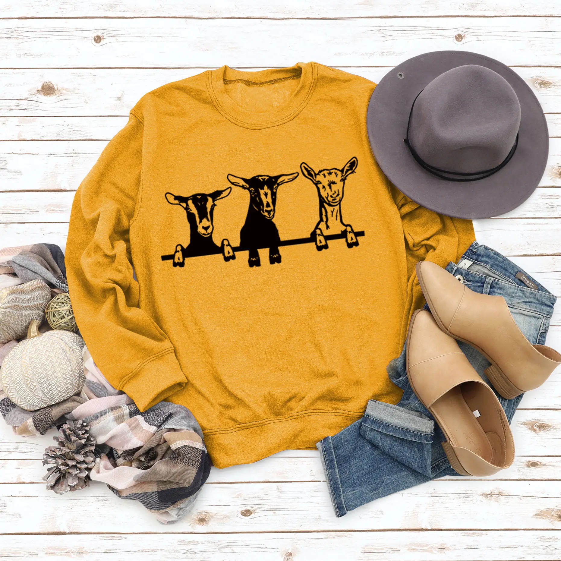 Women's Printed Alpaca Sweatshirt Black Round Neck