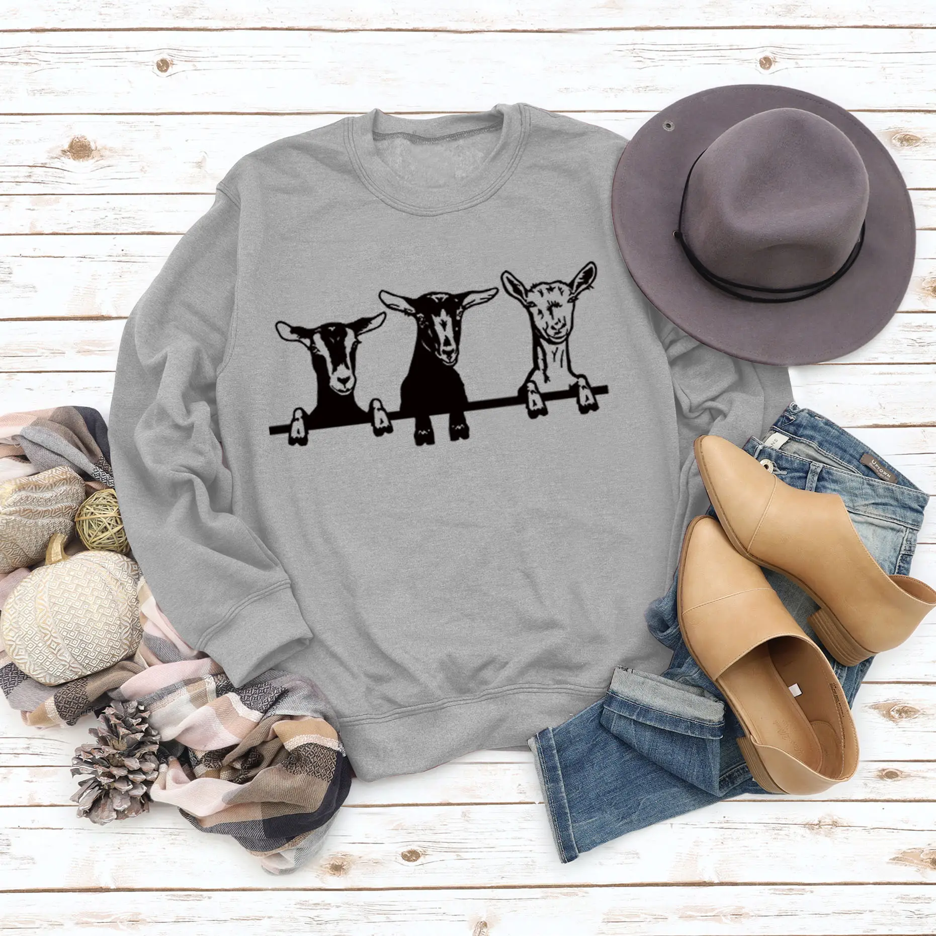 Women's Printed Alpaca Sweatshirt Black Round Neck