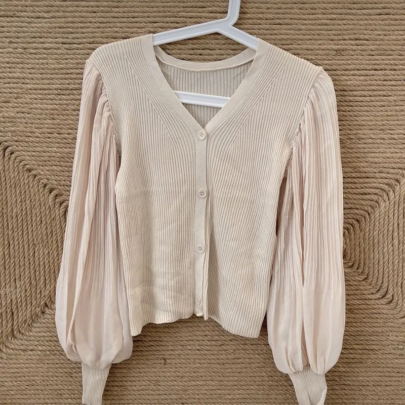 White V-Neck Long Sleeve Chiffon Cardigan Top - Image 3