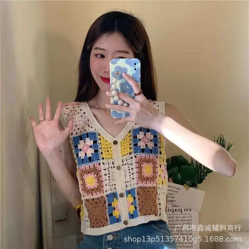 New Japanese Handmade Crochet Contrast Knitted Vest Women's Fashionable Age-reducing All-match Waistcoat Trendy Outer Wear Top - Image 16