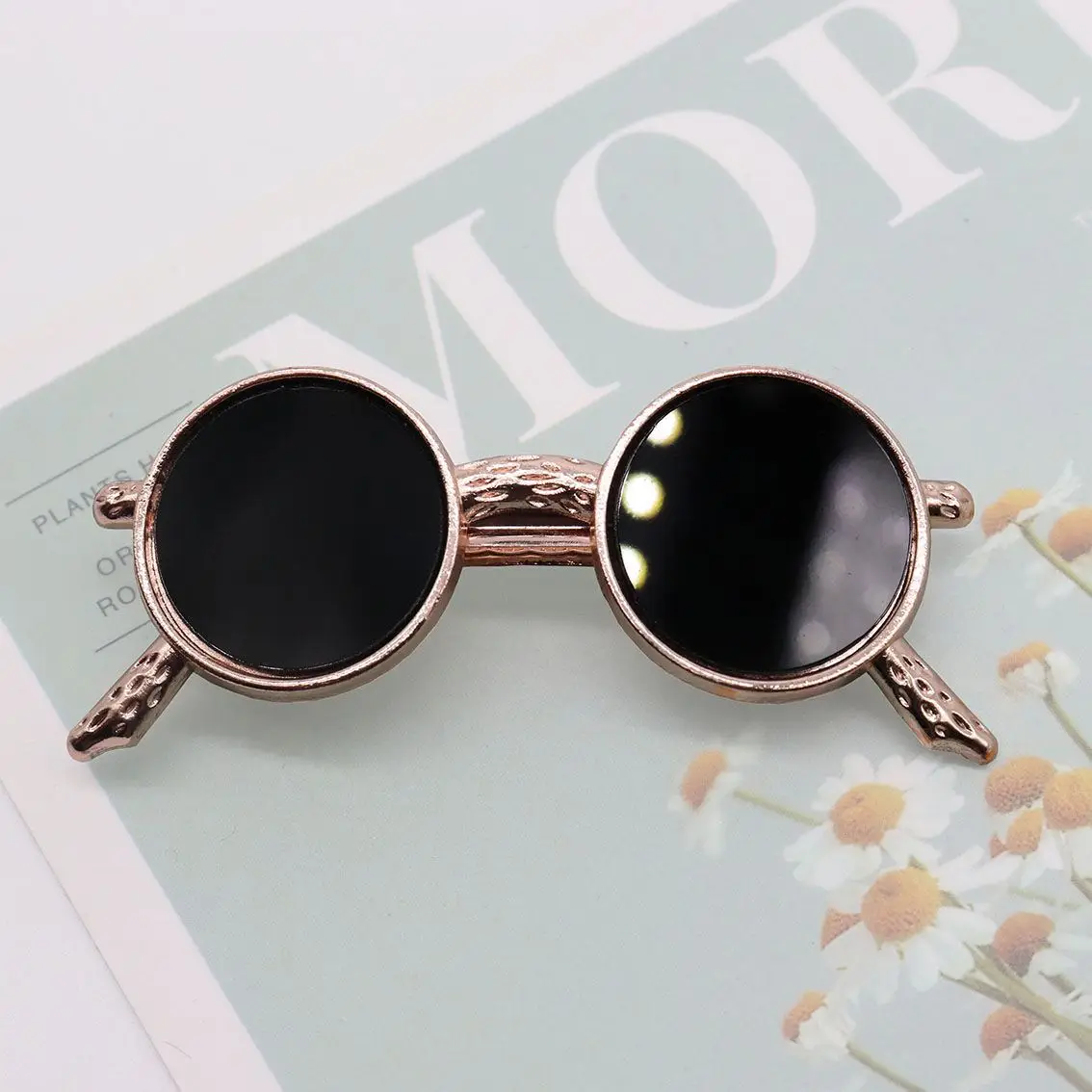 Cute Black Sunglasses Hairpin Clip for Women - Image 4