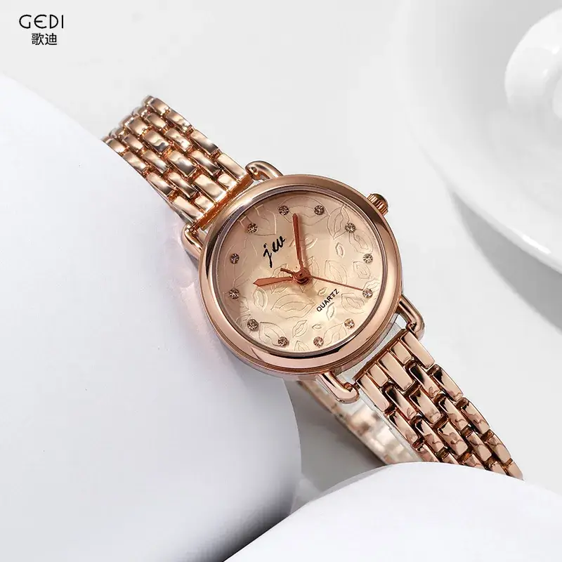 Light Luxury Quartz Watch with Rose Gold Bracelet - Image 2