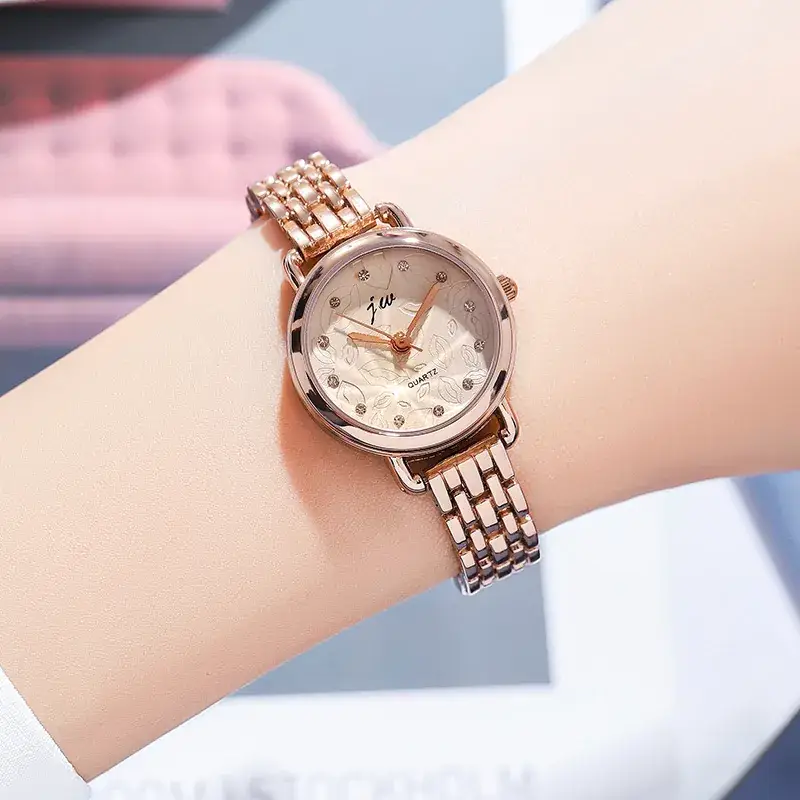 Light Luxury Quartz Watch with Rose Gold Bracelet - Image 3