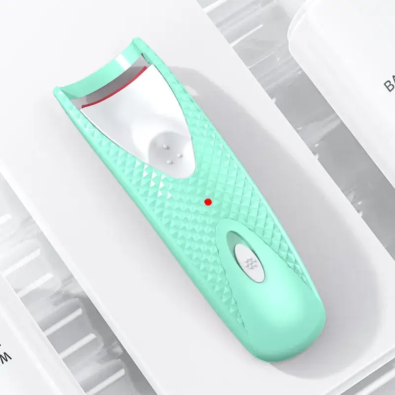 Mini Rechargeable Eyelash Curler for All Skin Types - Image 2