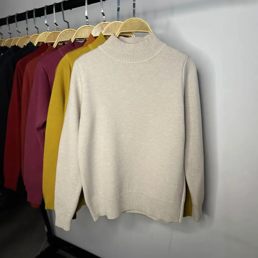 Women's Green Velvet Half-Turtleneck Sweater