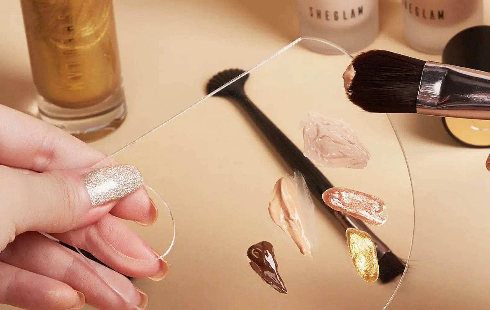 Liquid Foundation Palette for Makeup Artists with Acrylic Blending Plate — feature 1