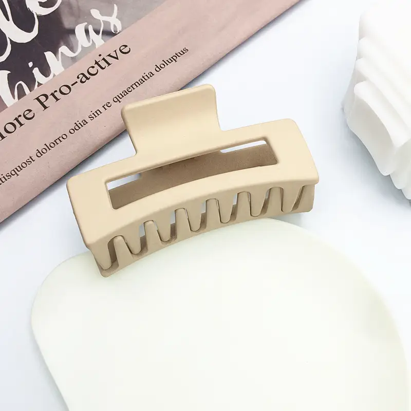 Gold Shark Clip for Women Hairpin Scrub Clip - Image 6
