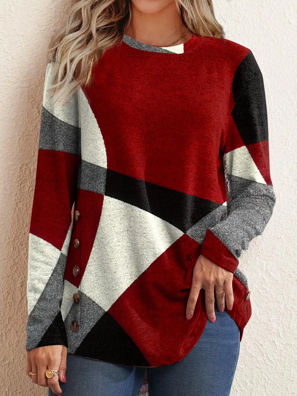Women Button Geometric Contrast T-Shirt Spring 2025 - Image 4