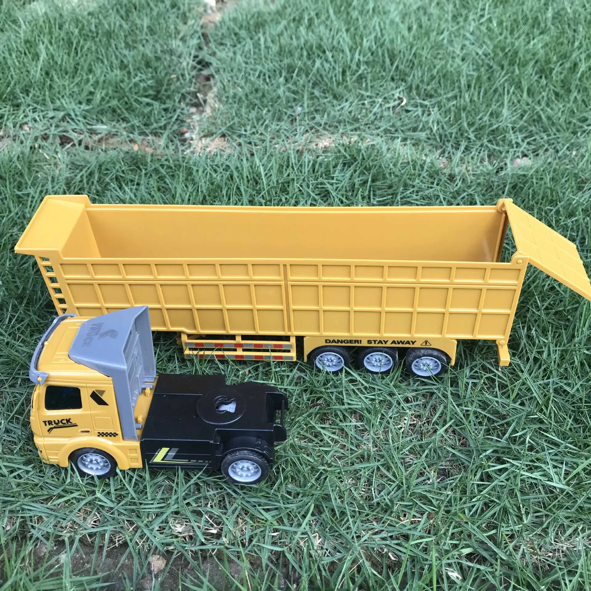 Children's Pull Back Toy Truck 38cm Yellow — feature 22
