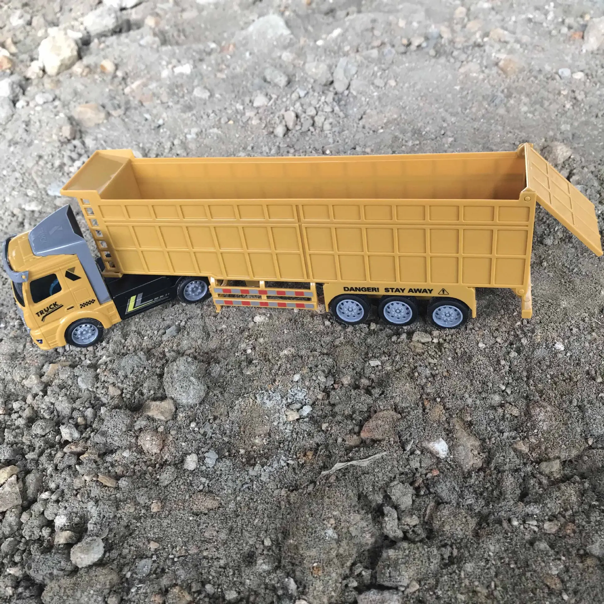 Children's Pull Back Toy Truck 38cm Yellow — feature 26