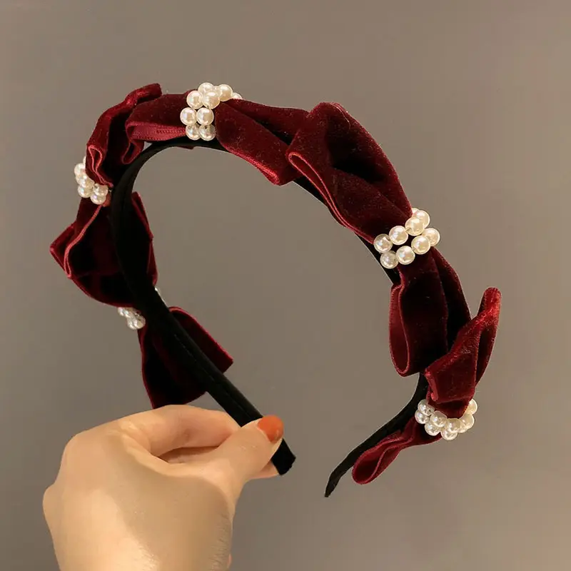 Black Pearl Hairpin Women's Winter Headband - Image 2