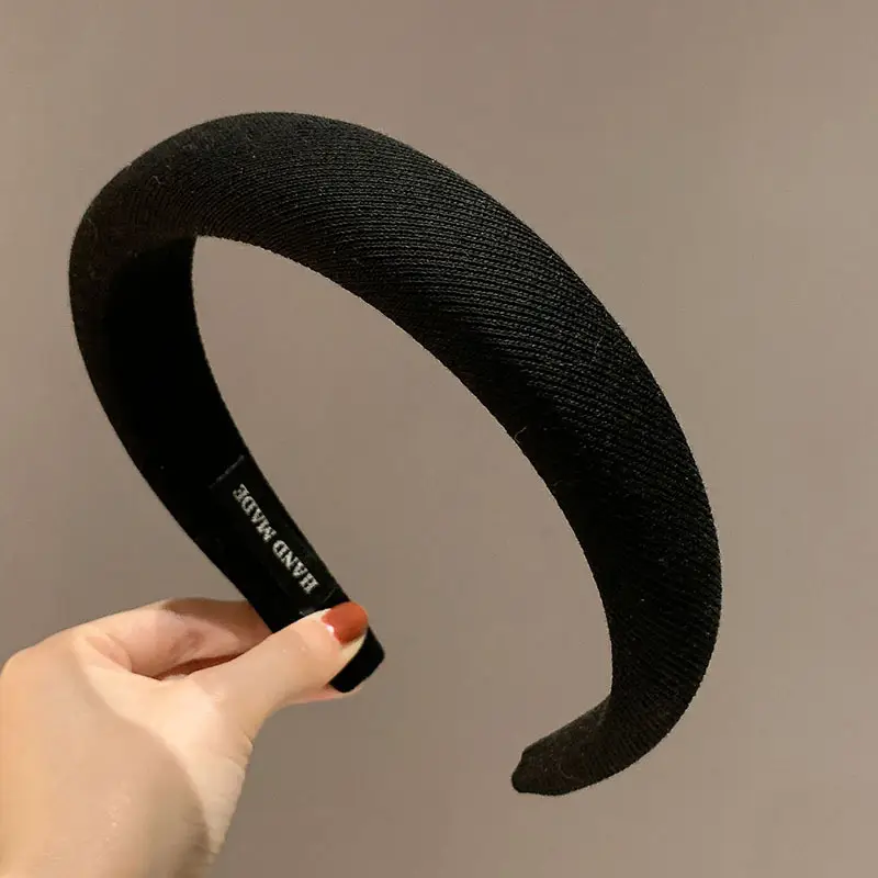 Black Pearl Hairpin Women's Winter Headband - Image 4