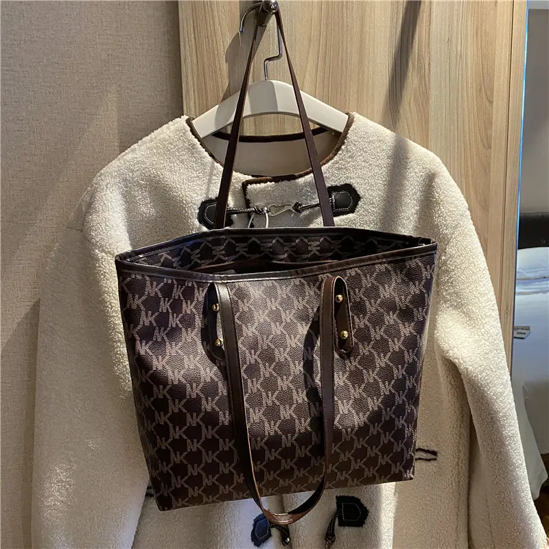 Women Korean Style Soft Leather Tote Bag Large Capacity - Image 3