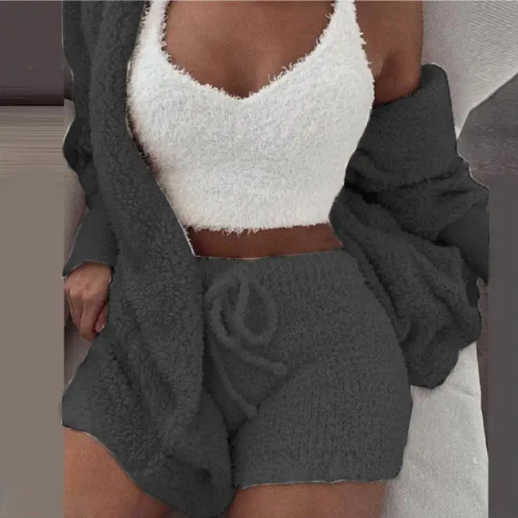 Plus Size Plush 3-Piece Winter Pajamas Set - Image 10