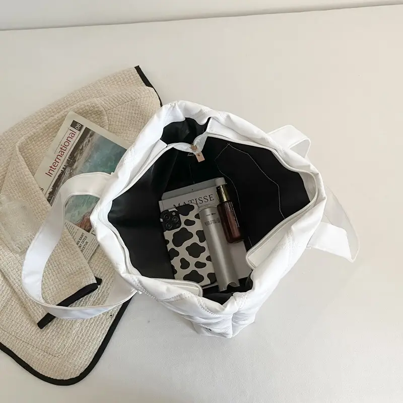 White Quilted Women's Shoulder Bag 2024 New