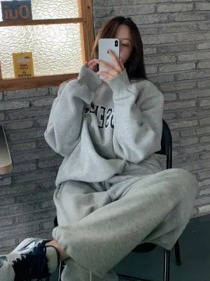 Women's 2023 Letter Print Sweatshirt Jacket White Blue Jeans