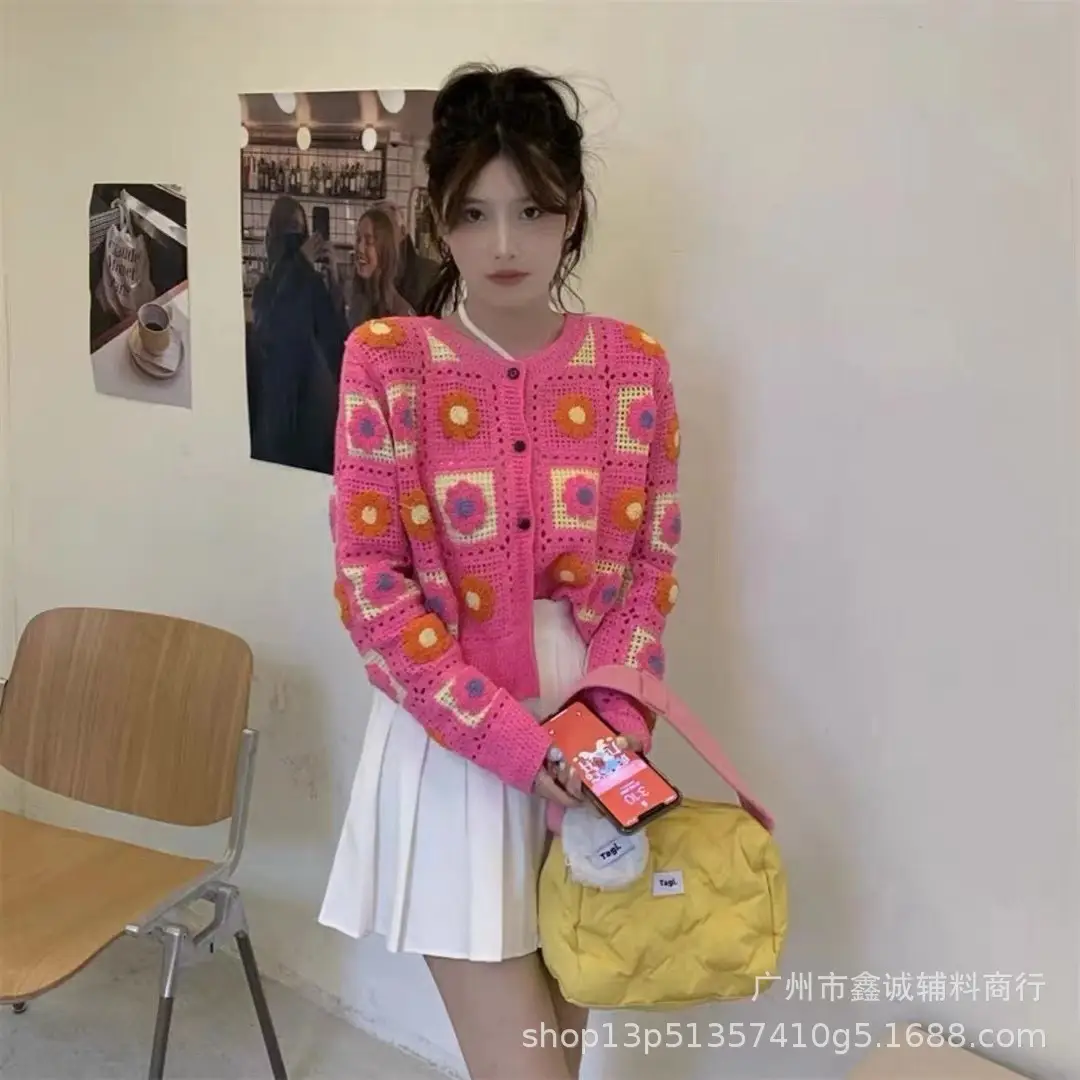 Women's Knitted Flower Cardigan Blue Round Neck Short - Image 4