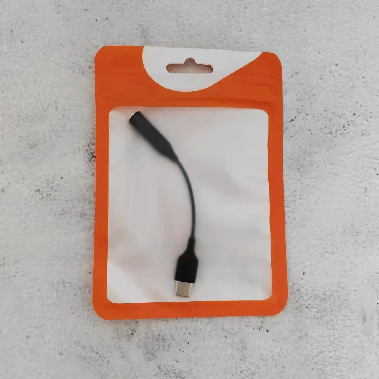 Type-C to 3.5 Audio Adapter for Mobile Phone - Image 2