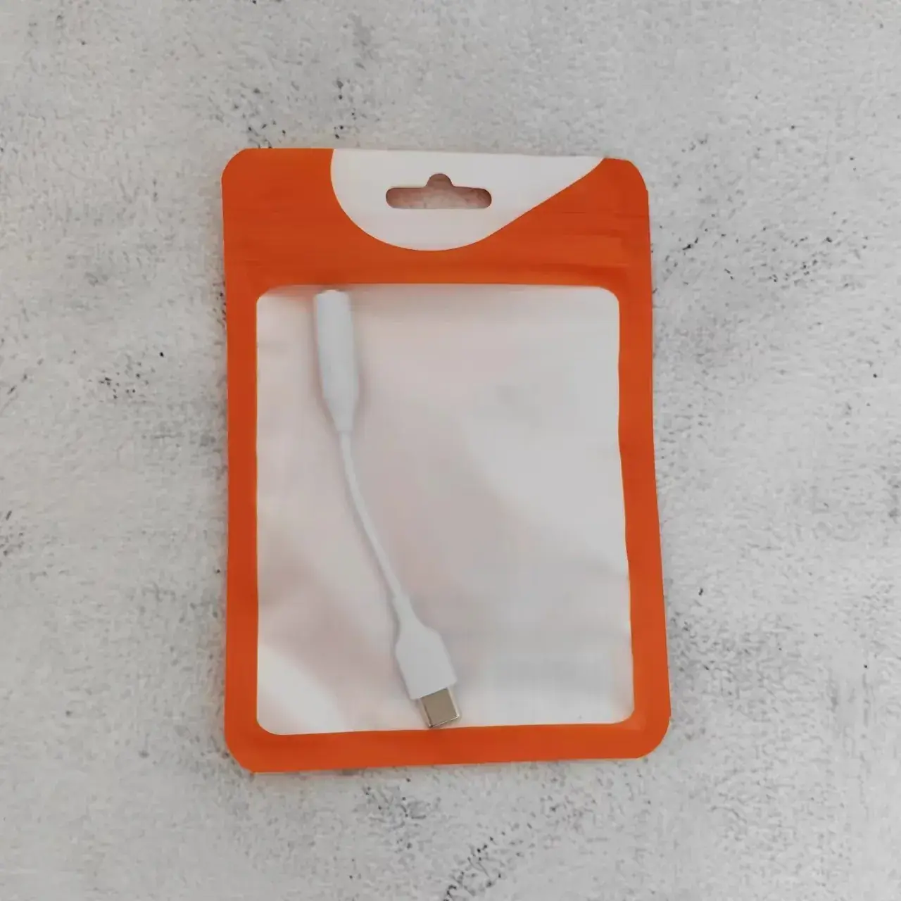 Type-C to 3.5 Audio Adapter for Mobile Phone - Image 5