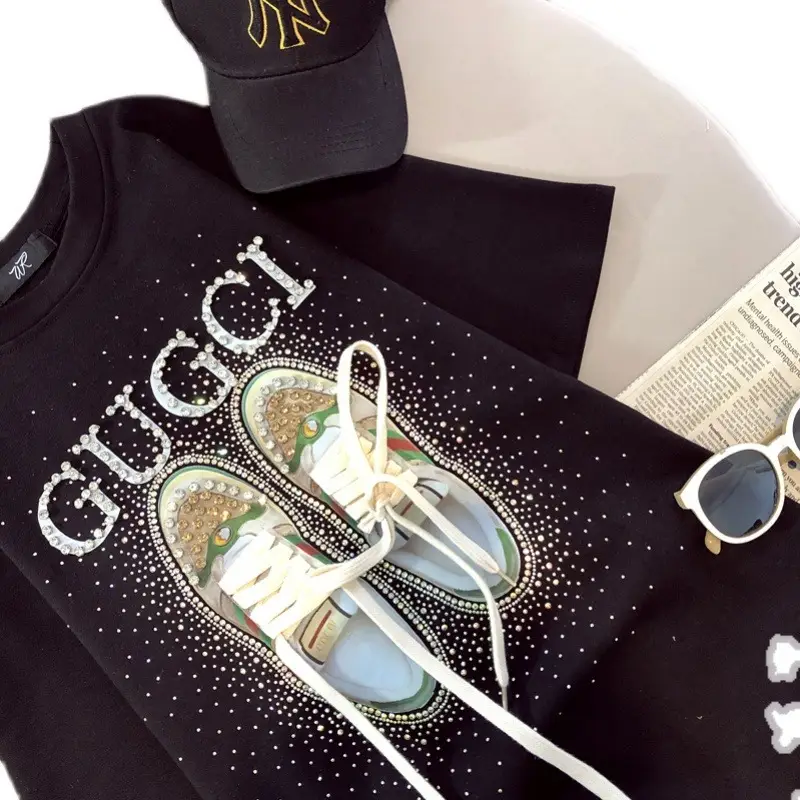 Women's White Gucci Printed T-Shirt Large Mid-Length