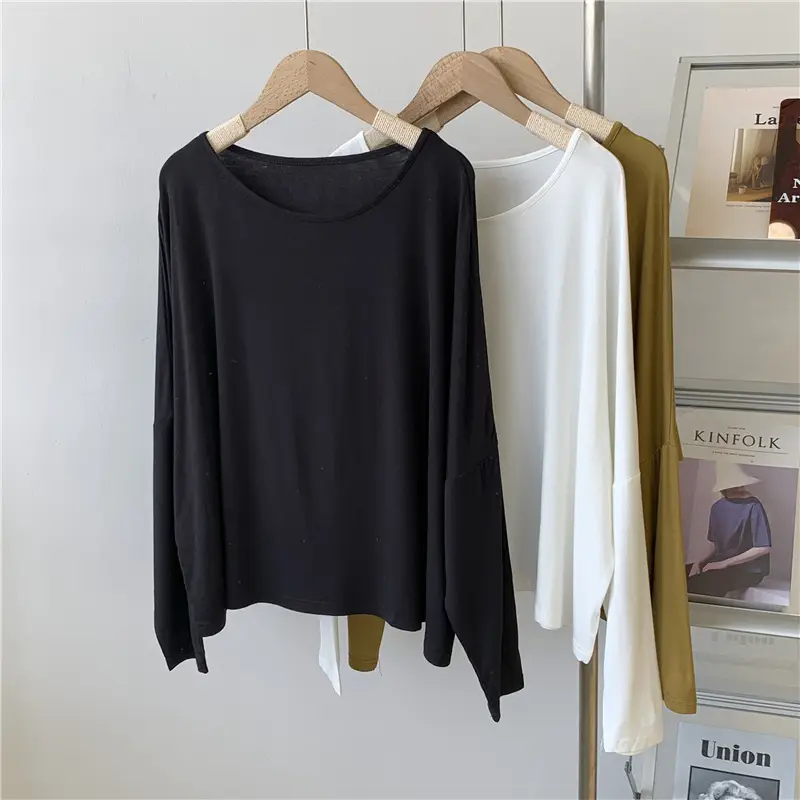 Women's Long Sleeve Solid Color Crewneck T-Shirt - Image 6