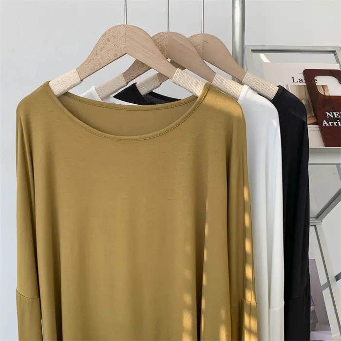 Women's Long Sleeve Solid Color Crewneck T-Shirt — feature 10