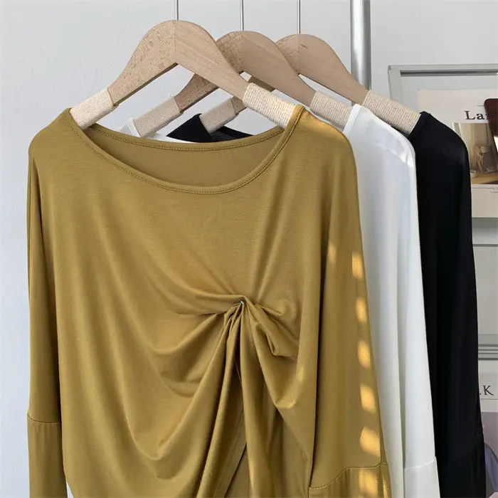 Women's Long Sleeve Solid Color Crewneck T-Shirt — feature 11