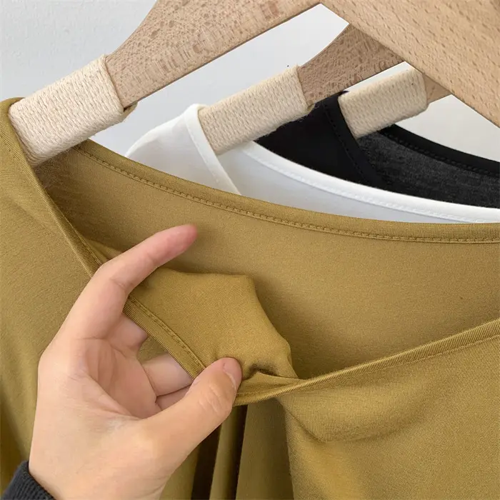 Women's Long Sleeve Solid Color Crewneck T-Shirt — feature 14