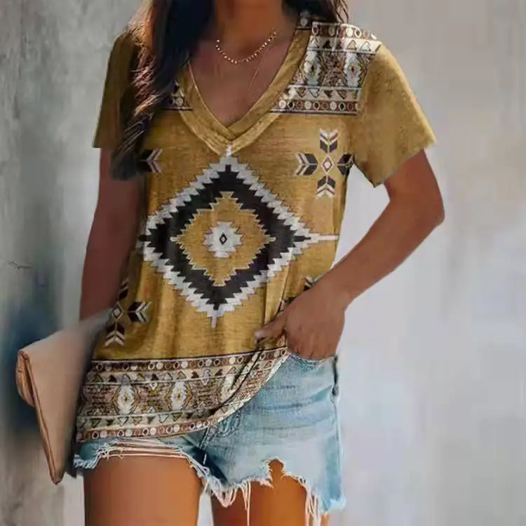 Women's 2022 V-Neck Printed T-Shirt Shorts Set - Image 2