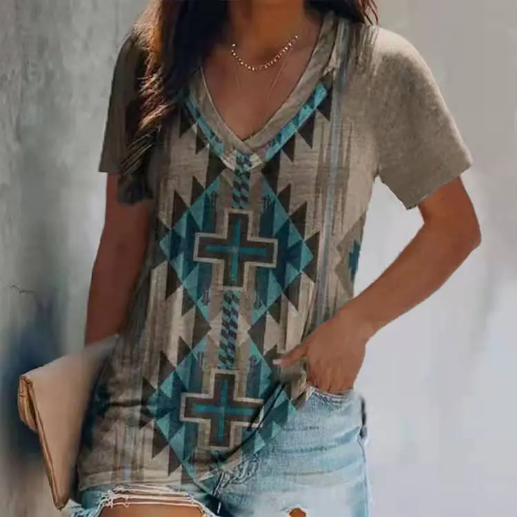 Women's 2022 V-Neck Printed T-Shirt Shorts Set - Image 6