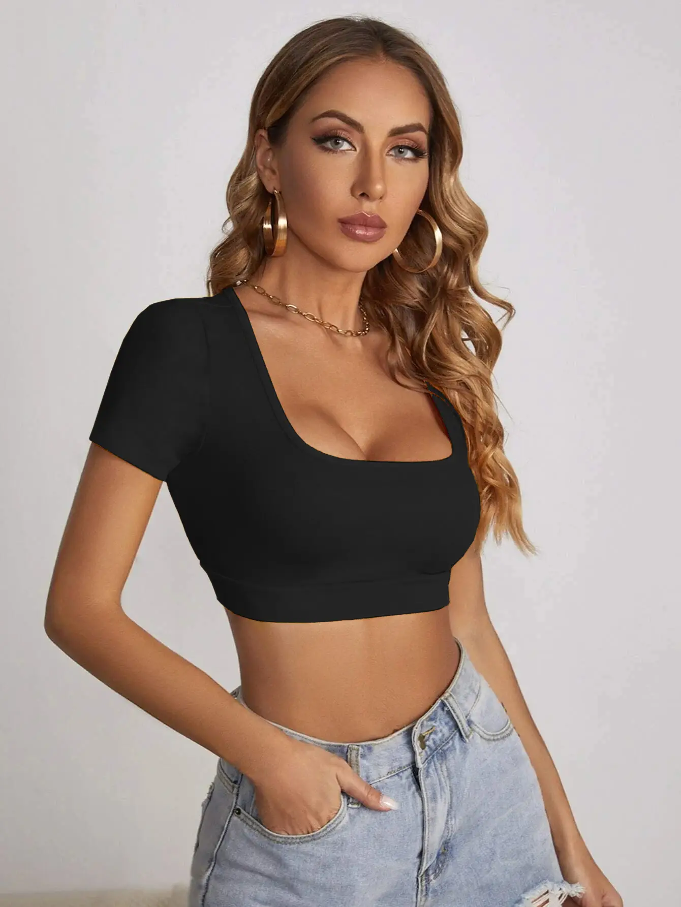 Women Square Collar Navel Baring T-Shirt Red Slim Fit — feature 16