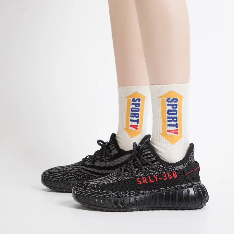 Couple Style Coconut Shoes, Versatile Korean Style Casual Breathable Fly-Knit Sneakers, Factory Direct Sales for Men and Women Running - Image 12