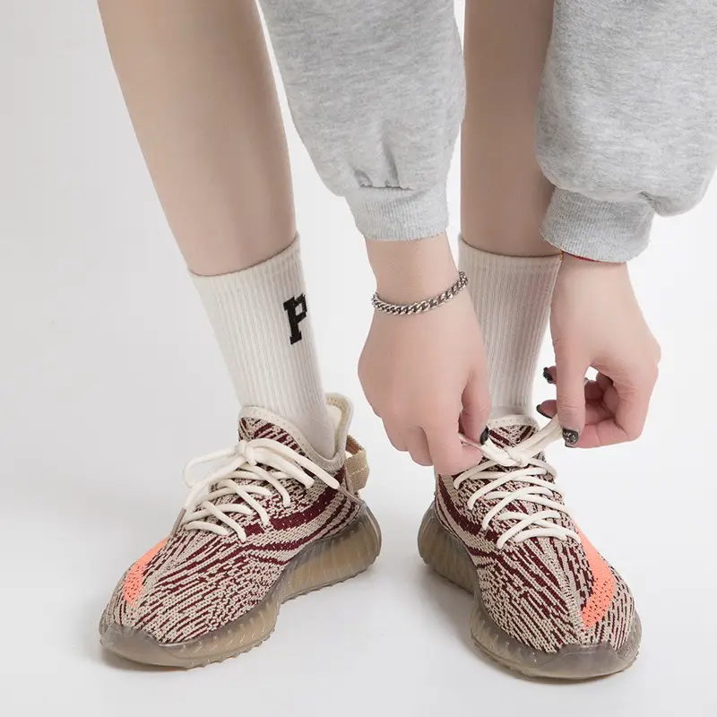 Couple Style Coconut Shoes, Versatile Korean Style Casual Breathable Fly-Knit Sneakers, Factory Direct Sales for Men and Women Running - Image 13