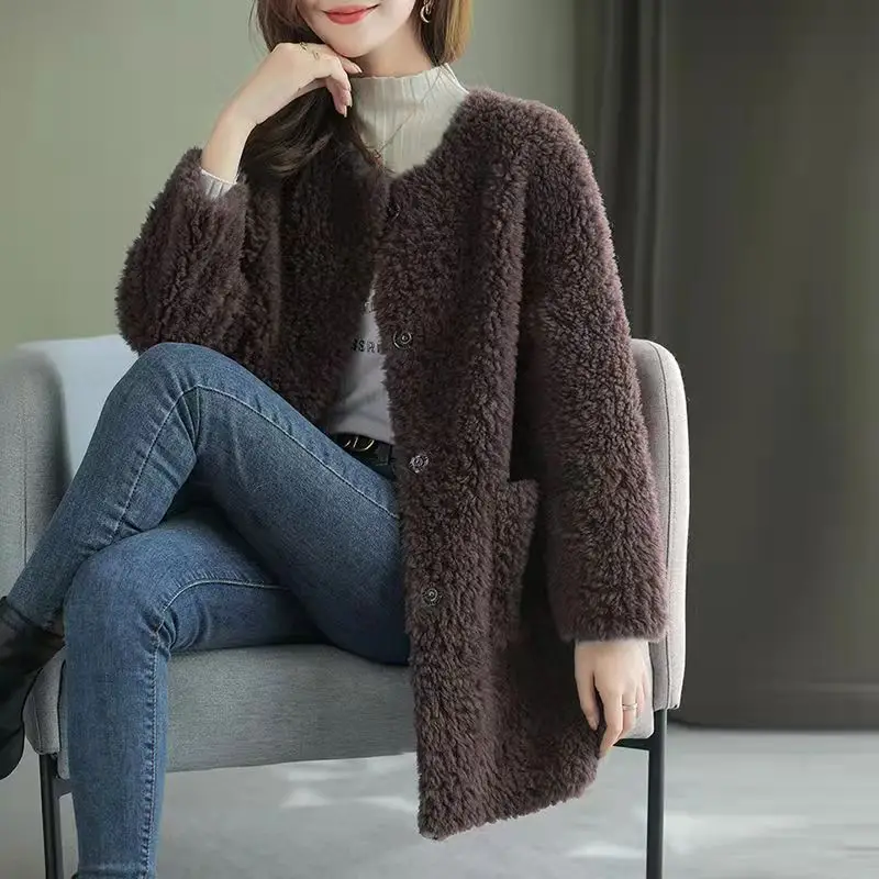 Women's Embroidered Lamb Wool Coat Beige Mid-Length Winter — feature 5