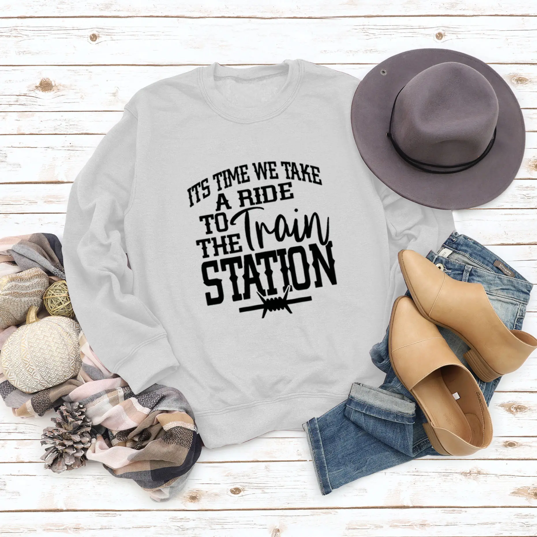 Women Red "FIDE TO THE Station" Sweatshirt - Image 2
