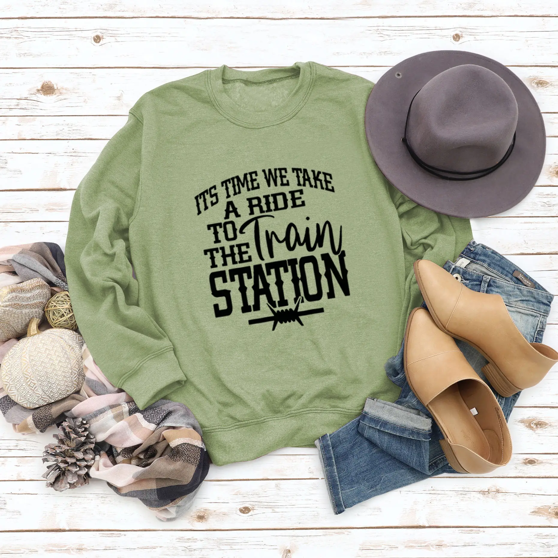 Women Red "FIDE TO THE Station" Sweatshirt - Image 7