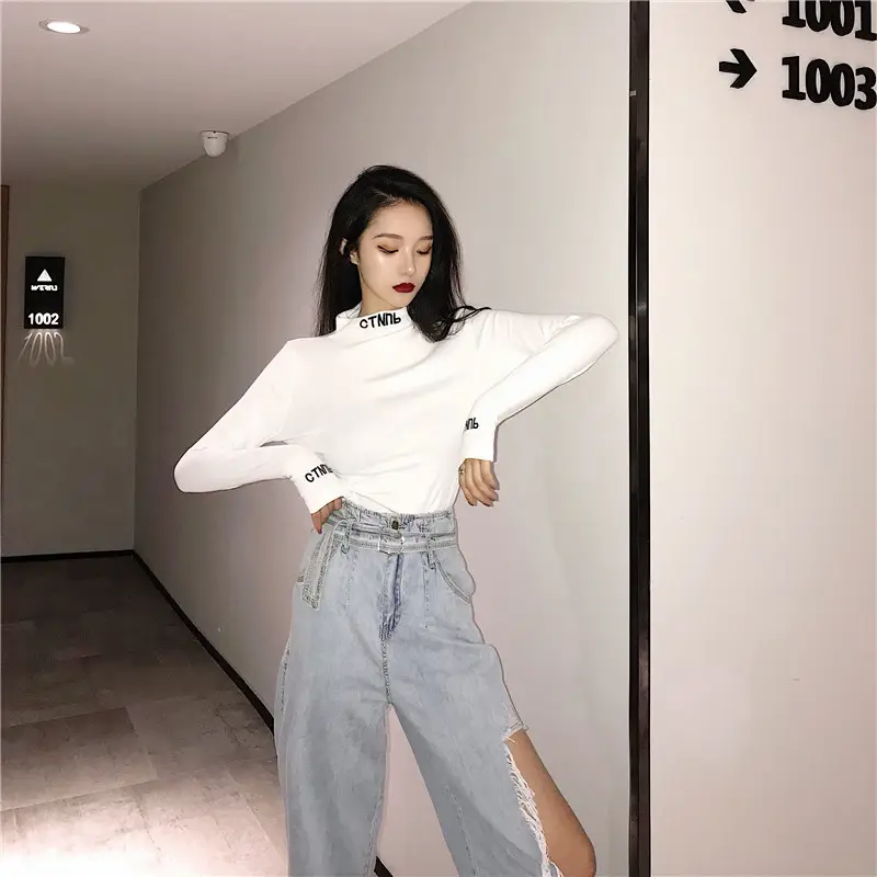 Women's Embroidered Long Sleeve T-Shirt White Winter — feature 5