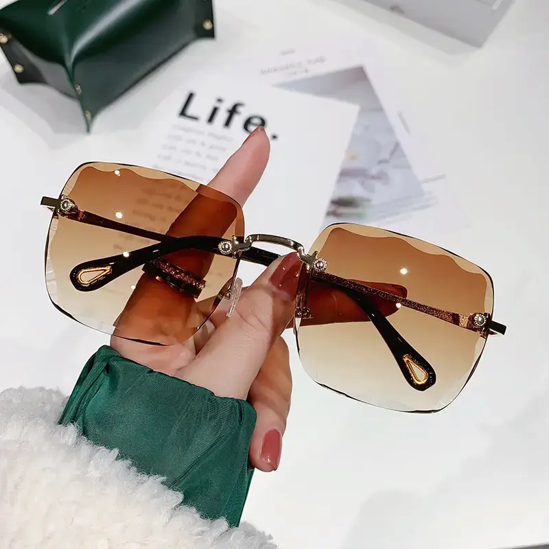 Square Frame Sunglasses Women Pink Gradient Travel Driving - Image 4