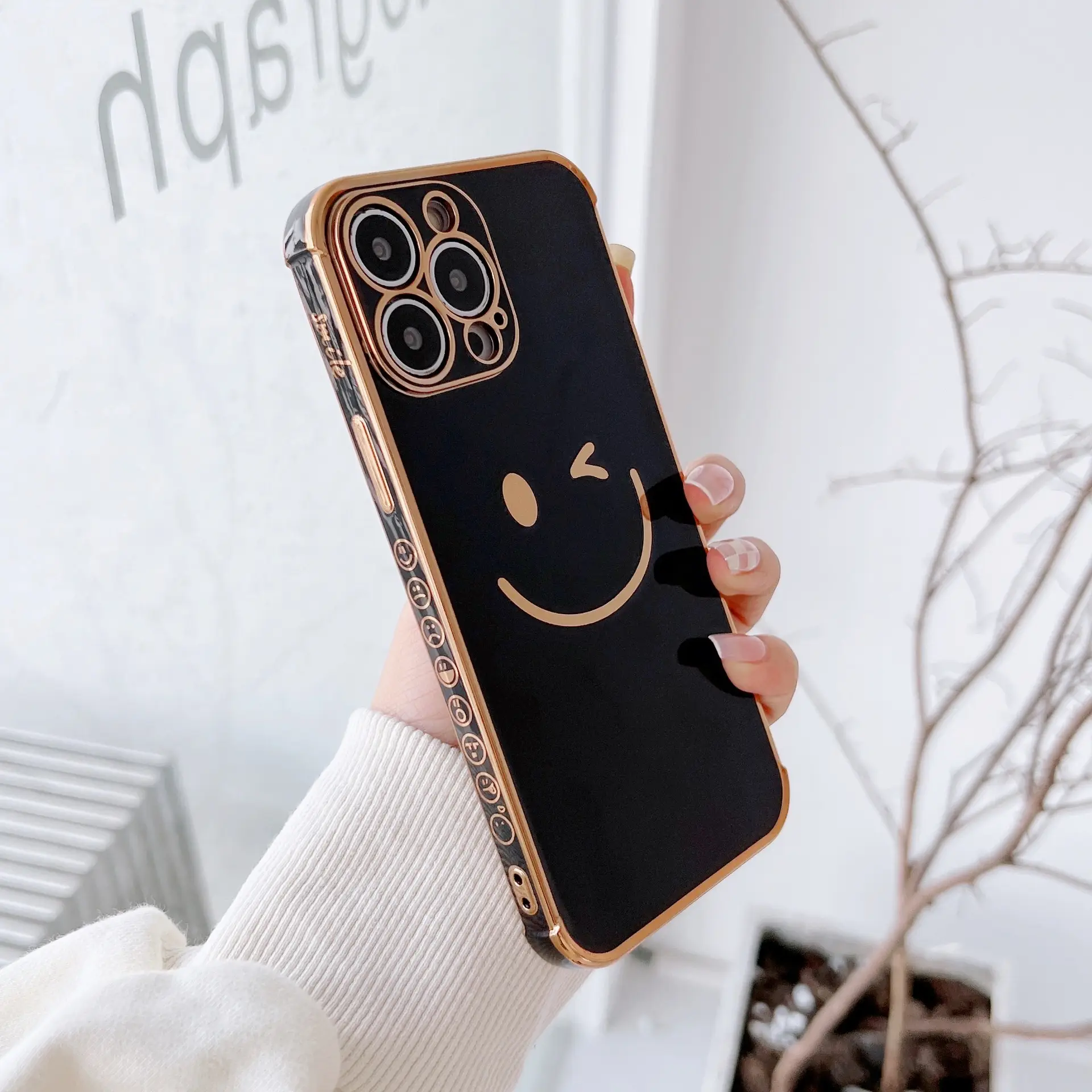 Apple 16Promax Case with 11 Smiley Design - Image 5