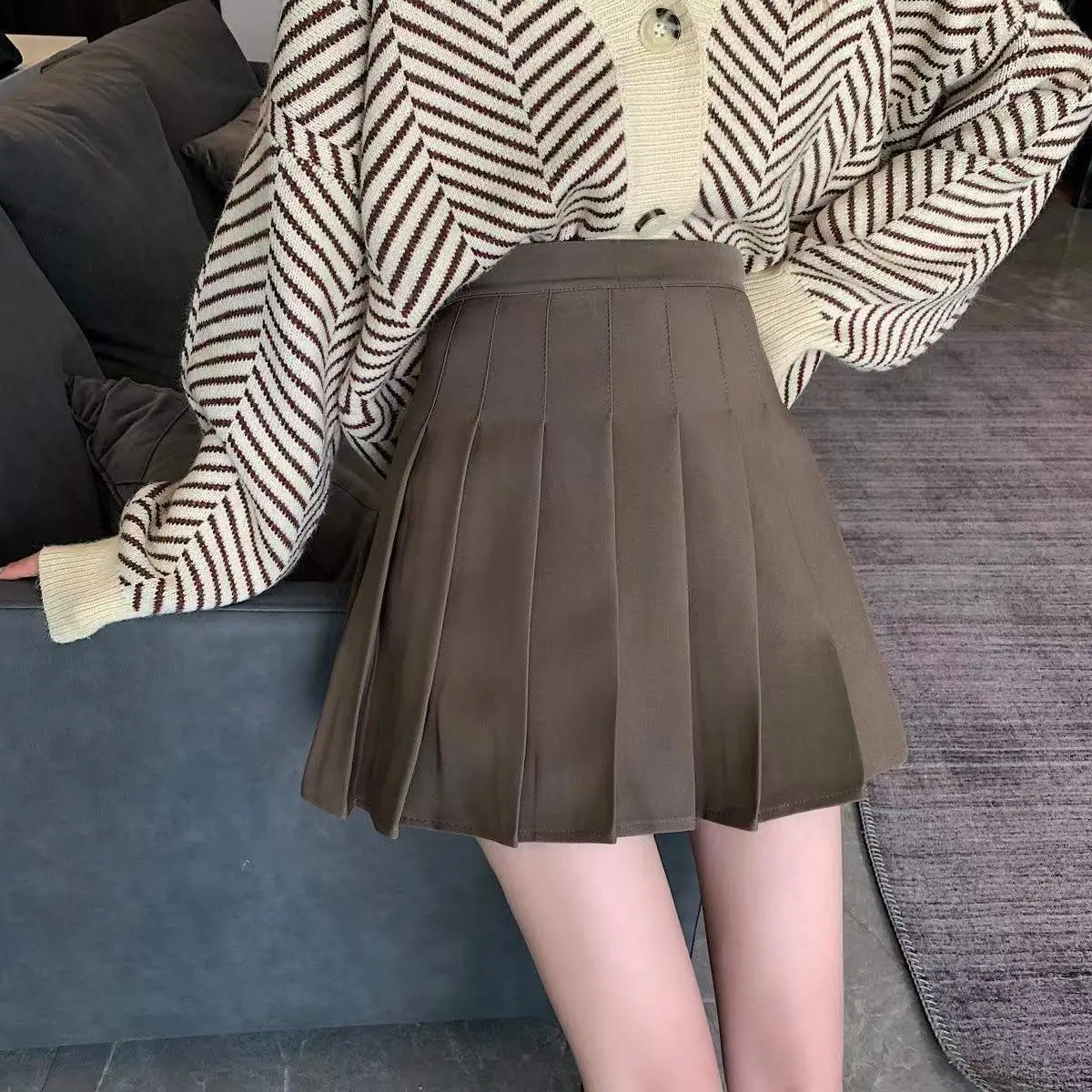 Women's Anti-Exposure Skirt Set with High Waist Pleated Skirt - Image 6