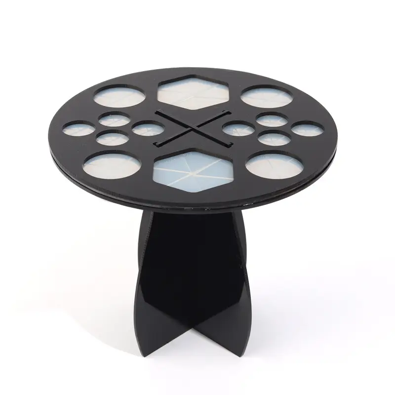 14 Hole Black