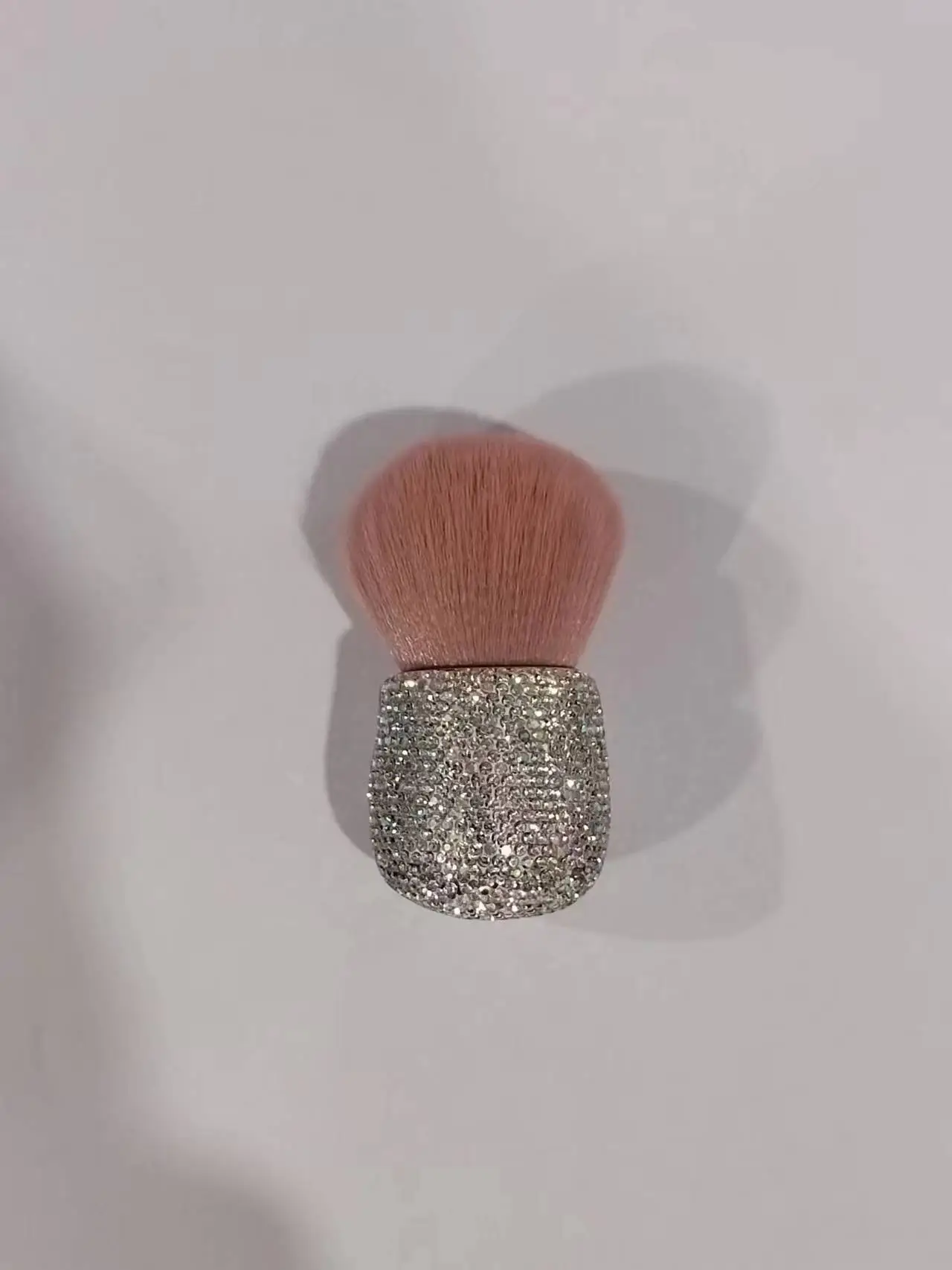 Mushroom Makeup Brush with Rhinestones for Blush & Powder - Image 11