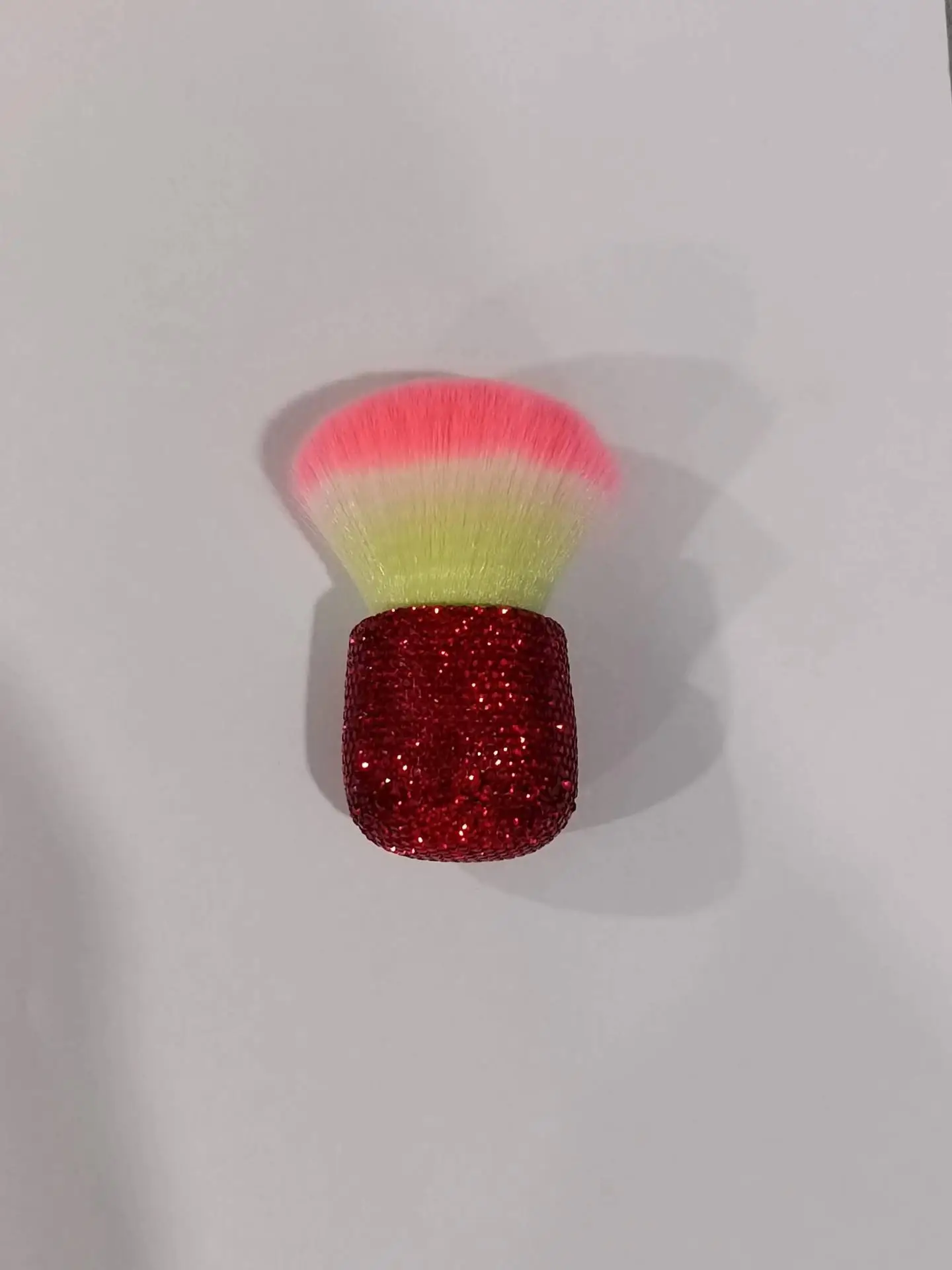 Mushroom Makeup Brush with Rhinestones for Blush & Powder - Image 7