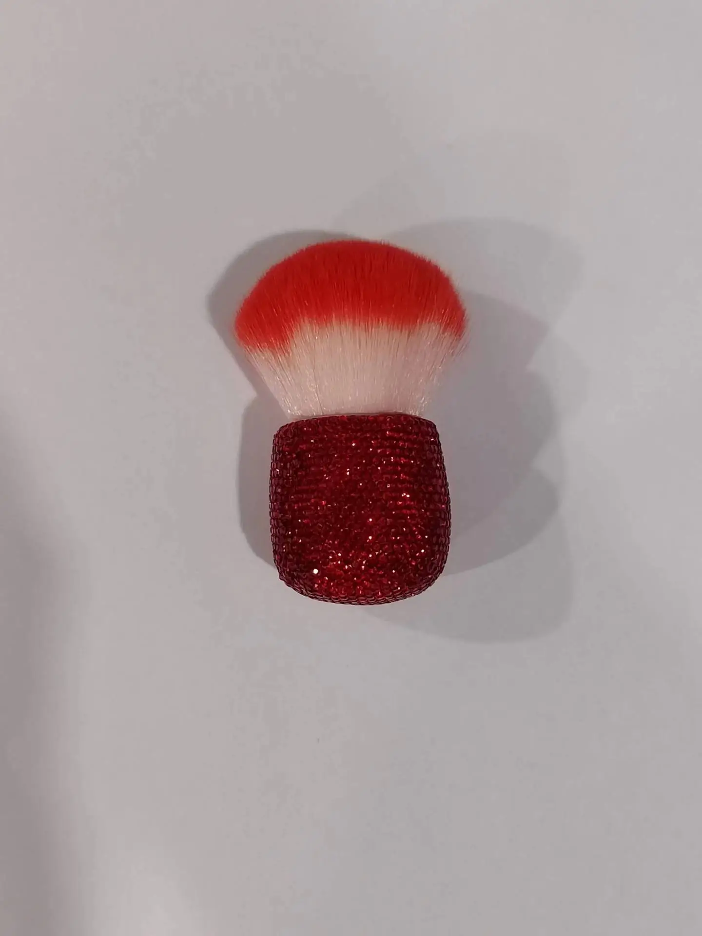 Mushroom Makeup Brush with Rhinestones for Blush & Powder - Image 8