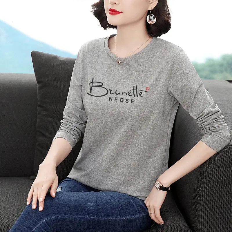 Women's Printed Long Sleeve T-Shirt White Medium to XL - Image 7